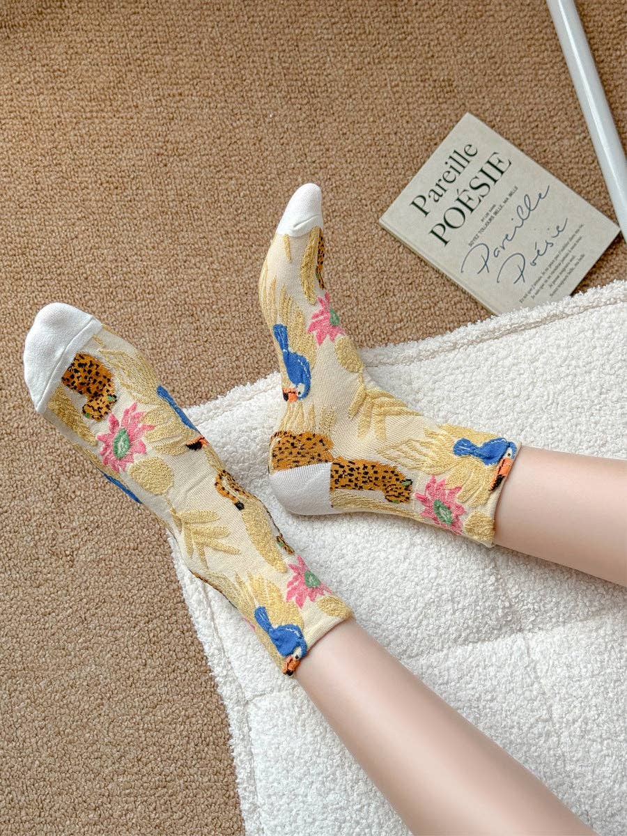 5 Pairs Vintage Embossed Floral Crew Socks