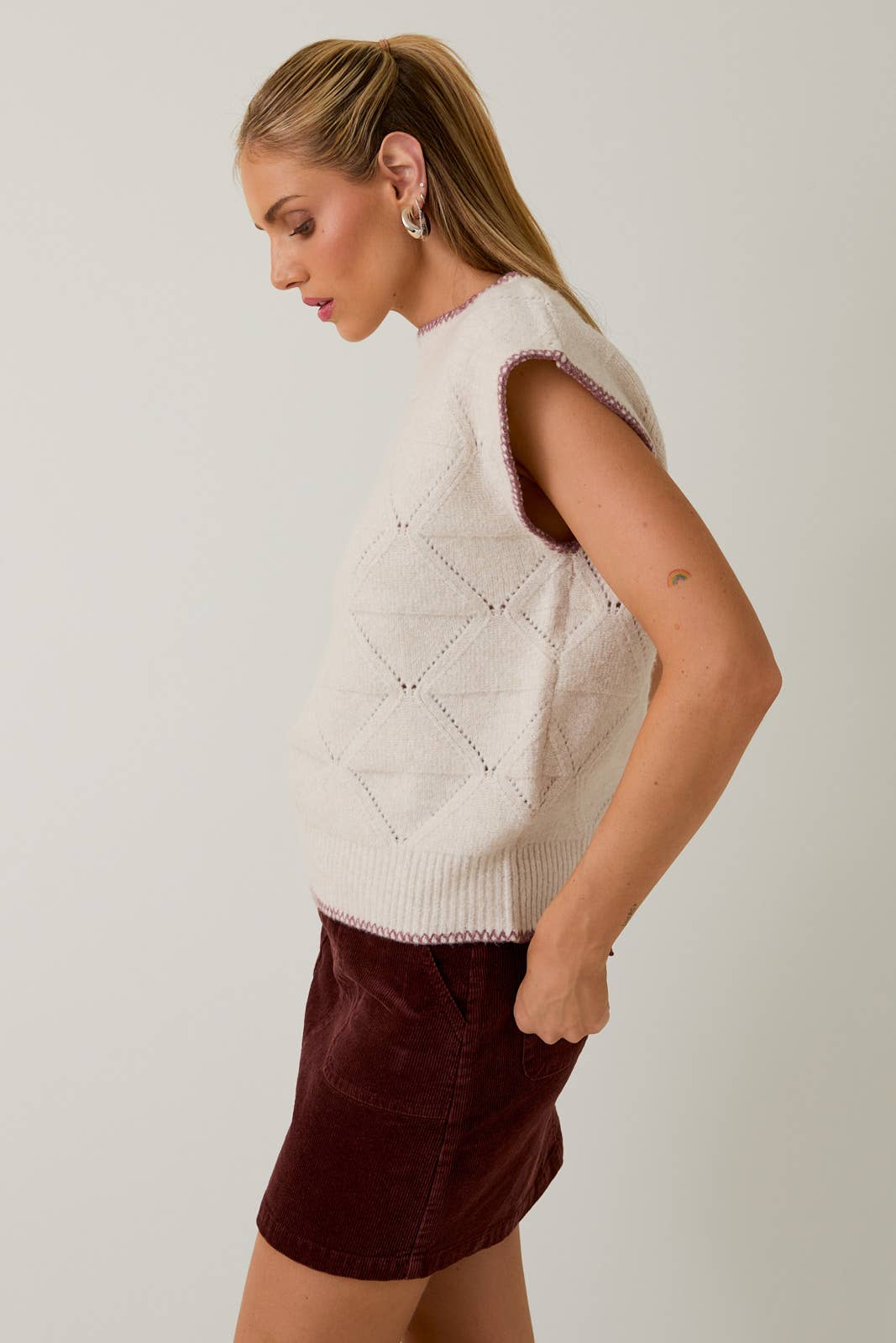 Wide Shoulder Sleeveless Sweater – Lark & Lily Boutique