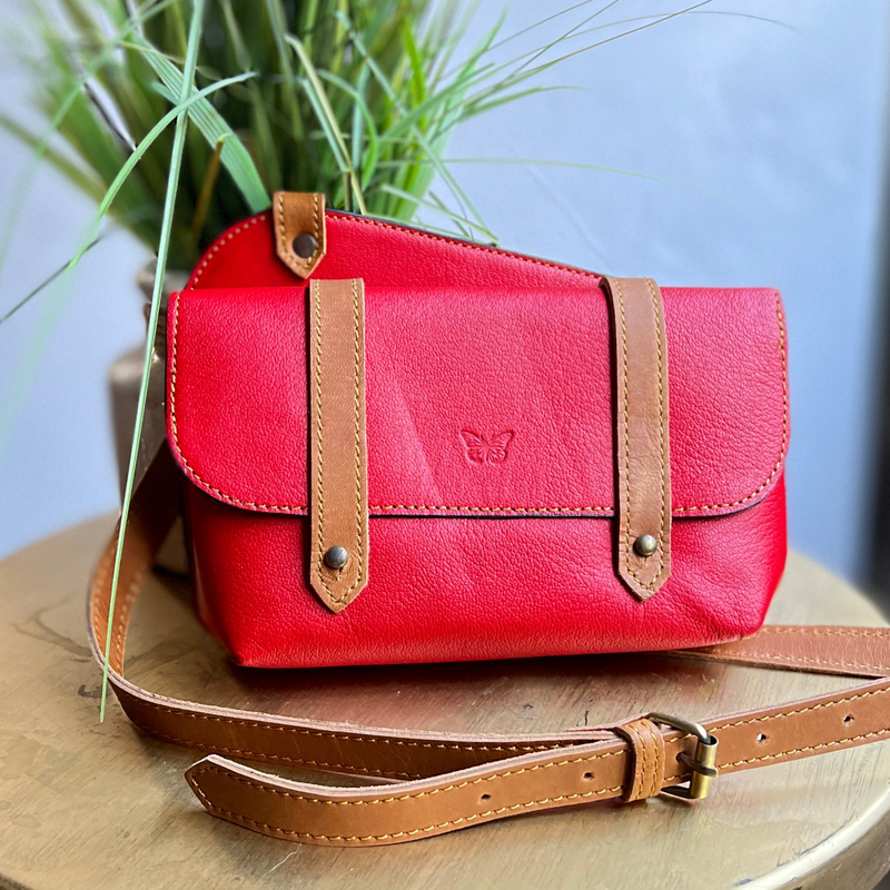 Couleur Irregular Crossbody- Red