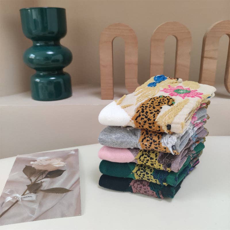 5 Pairs Vintage Embossed Floral Crew Socks