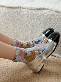 5 Pairs Vintage Embossed Floral Crew Socks