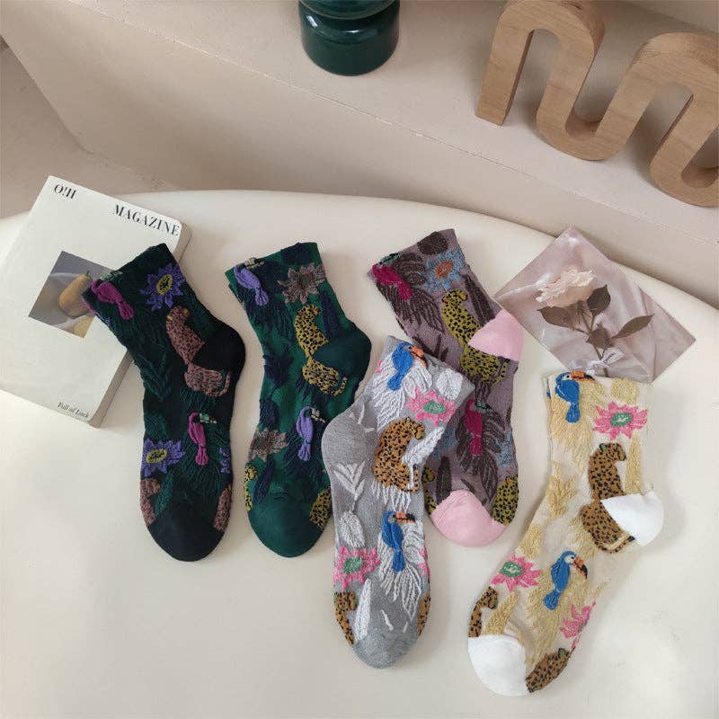 5 Pairs Vintage Embossed Floral Crew Socks