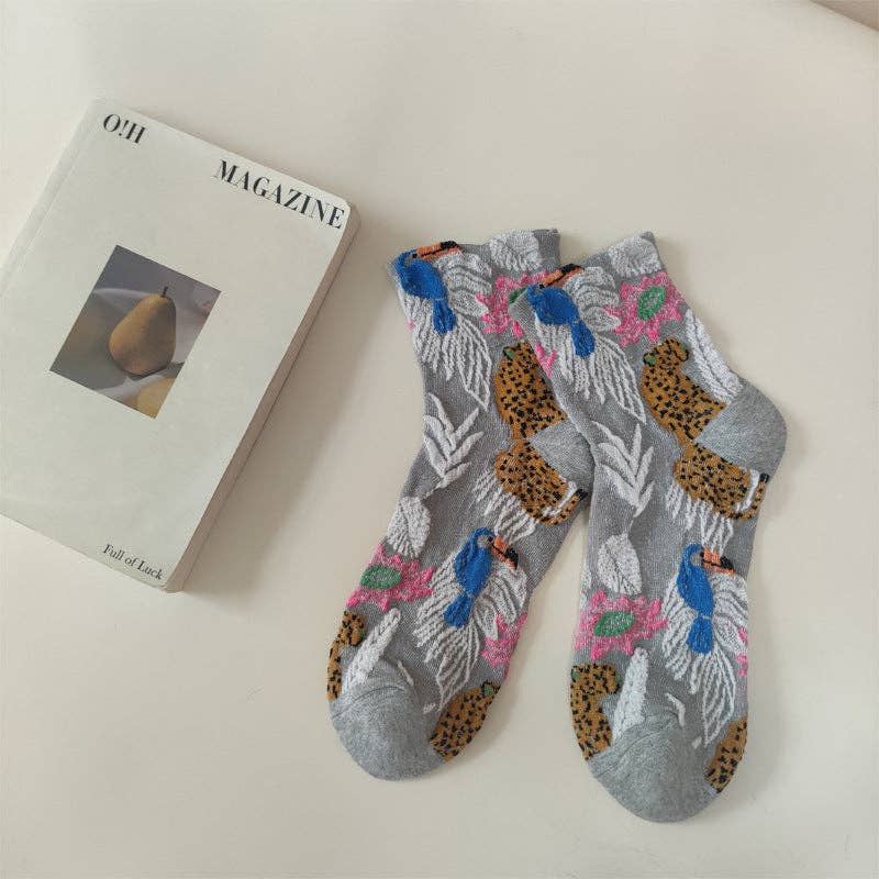 5 Pairs Vintage Embossed Floral Crew Socks