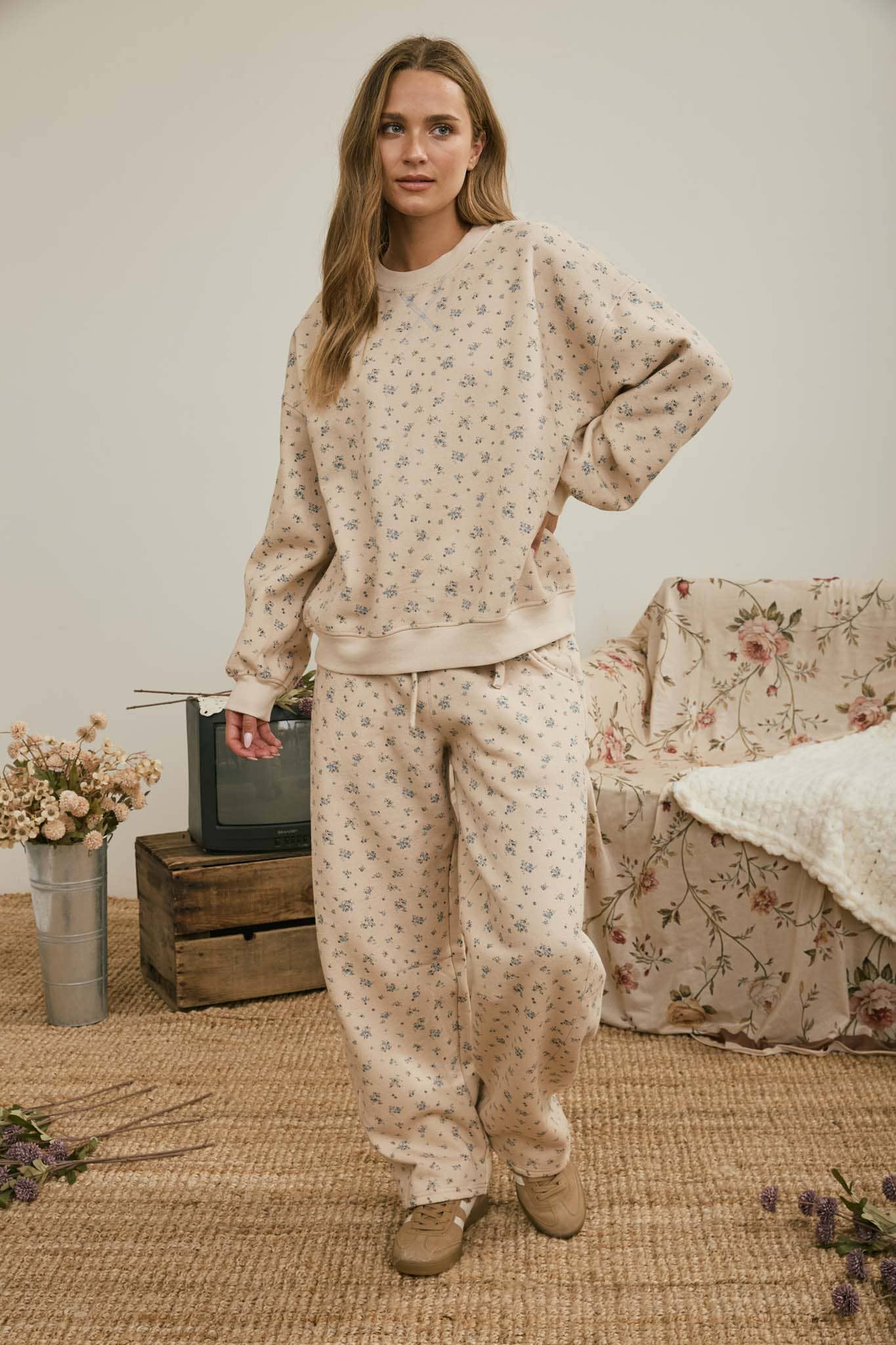 Ditsy Floral Sweatshirt
