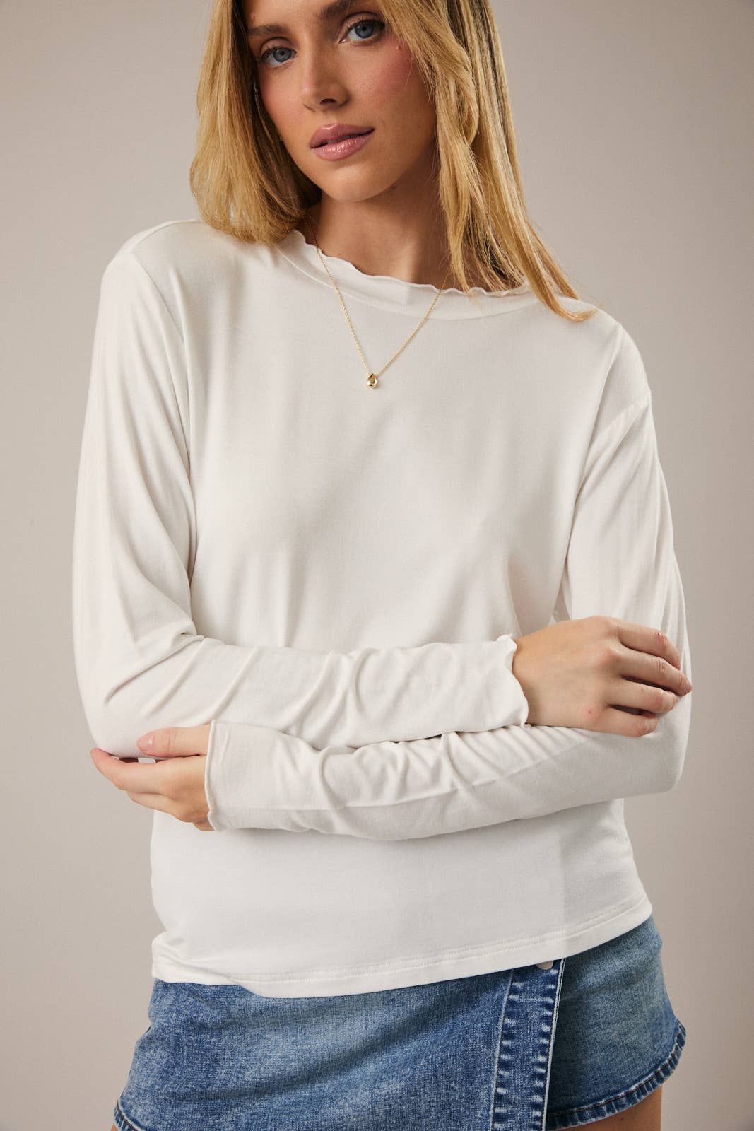 Long Sleeve Top w/ Ruffled Edge