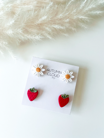 Strawberry & Daisy Stud Earrings - Lark & Lily Boutique