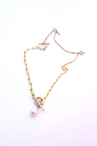 Mika Pearl Gold Necklace